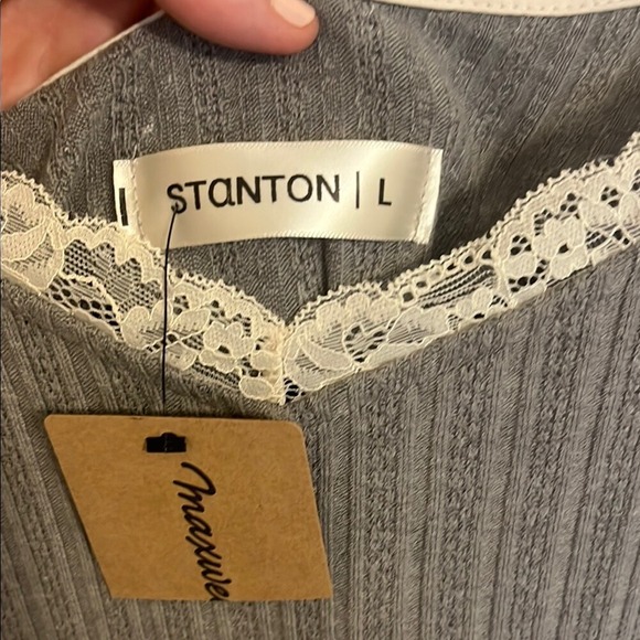 Soft Lace Trim Gray Cami Top Shirt SZ LG Normcore Neutral NWT - Picture 4 of 7